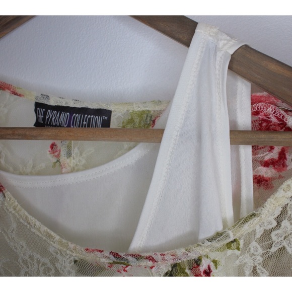 The Pyramid Collection Layered Floral Feminine Semi Sheer Top Medium - Picture 10 of 11